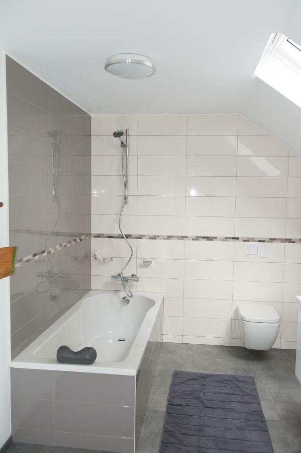 Villa Lumina Membach Ngoại thất bức ảnh